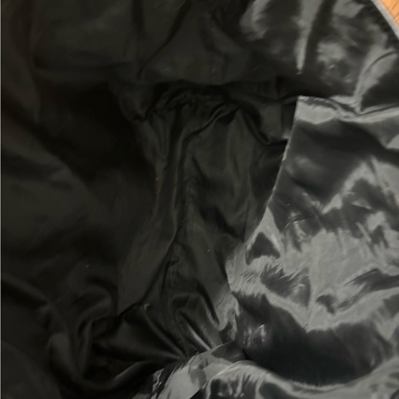 Victoria Secret - Picture 2 of 2